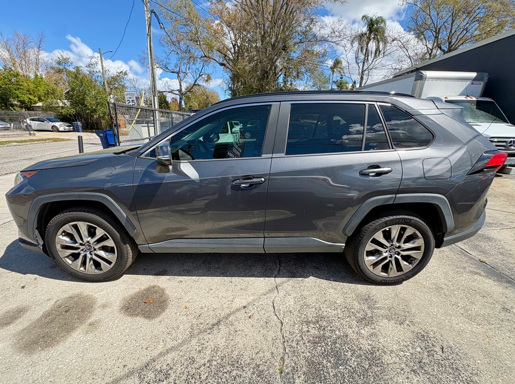 2020 Toyota Rav4 Image 4