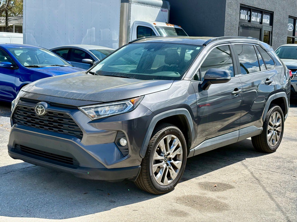 2020 Toyota Rav4 Image 1