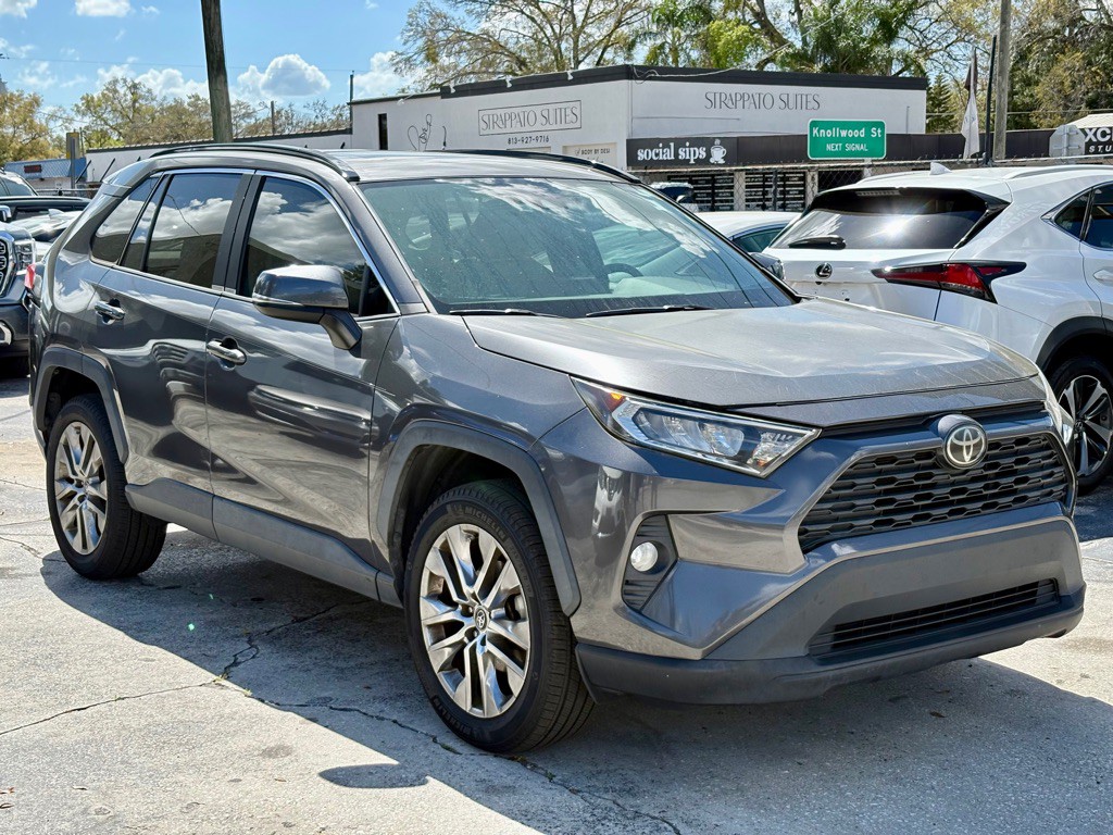 2020 Toyota Rav4 Image 3