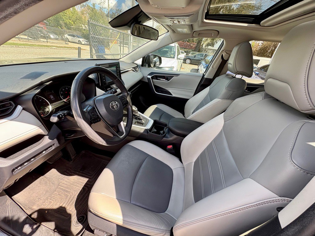 2020 Toyota Rav4 Image 18