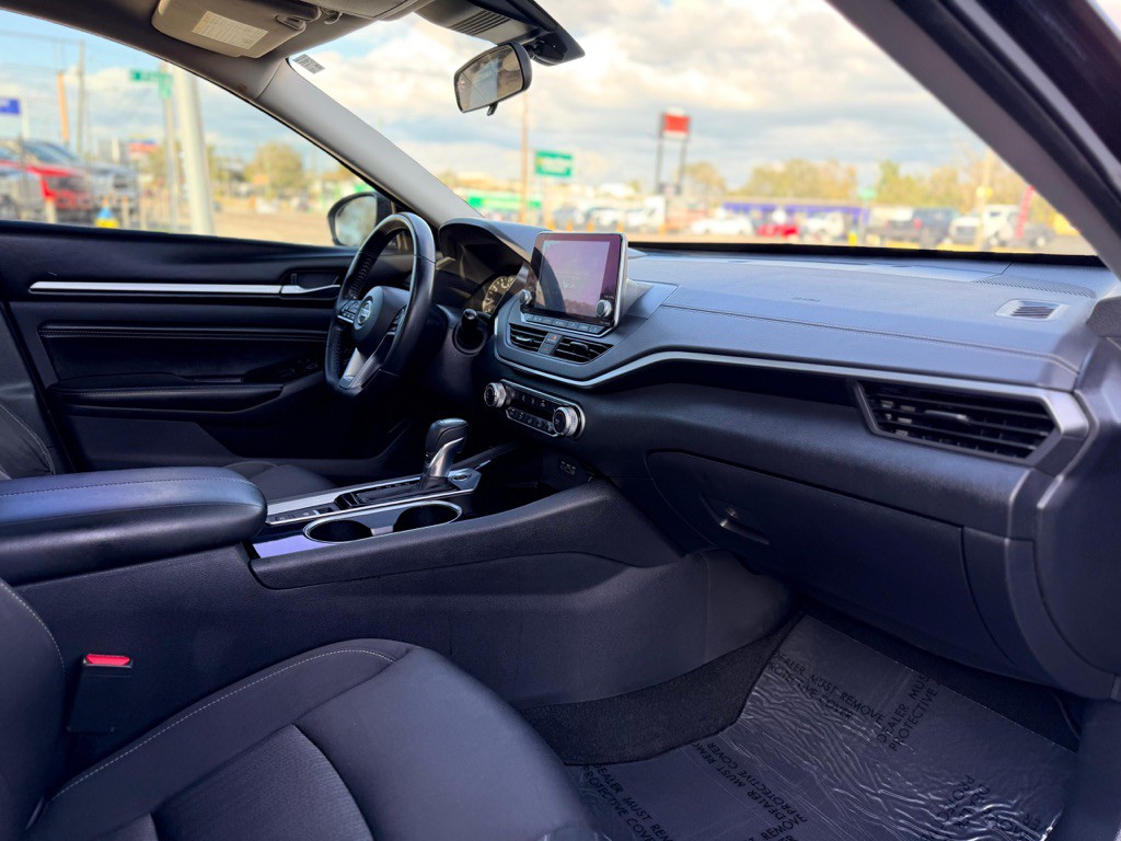 2021 Nissan Altima Image 20