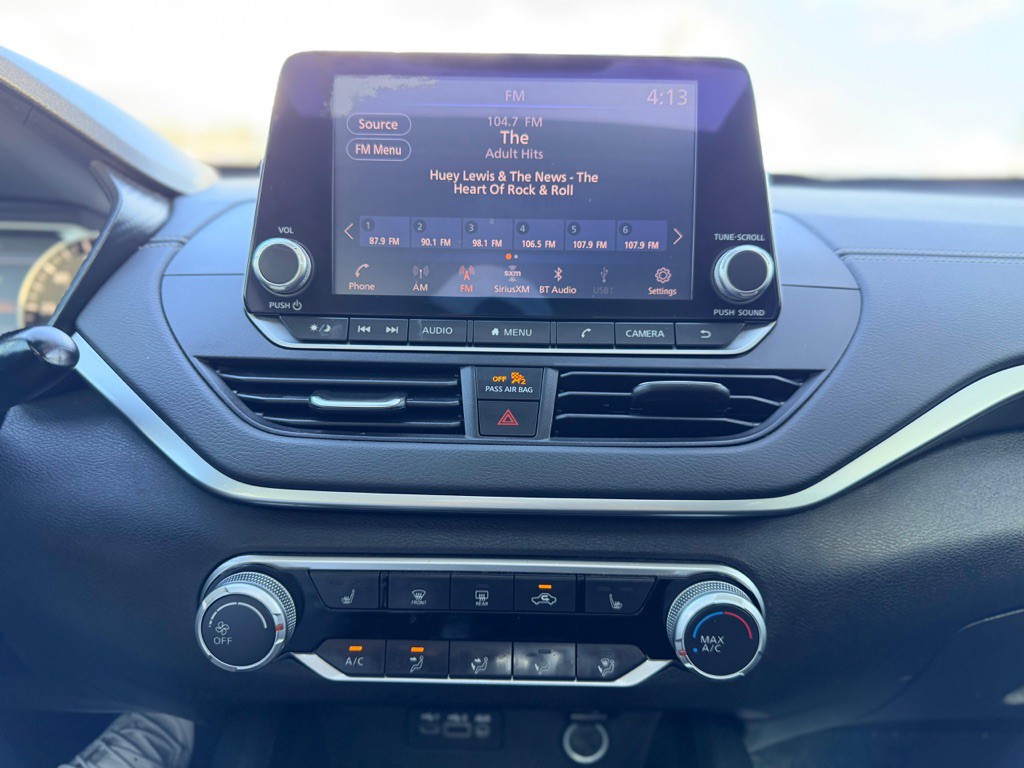 2021 Nissan Altima Image 26