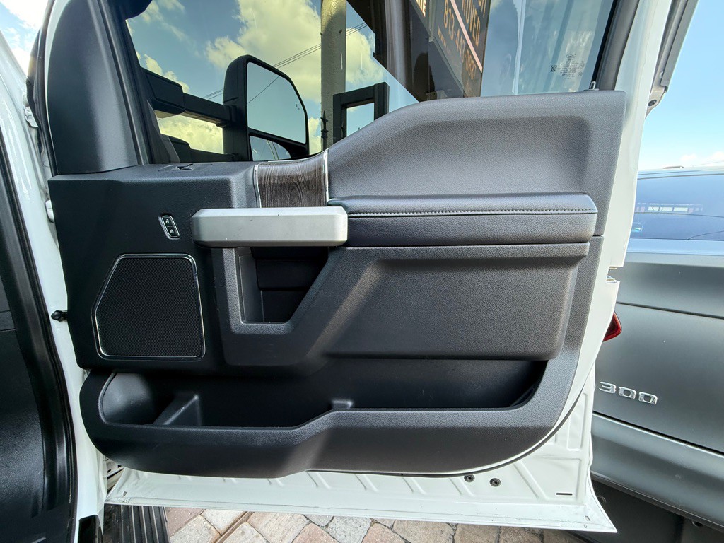 2021 Ford F-350 Image 38