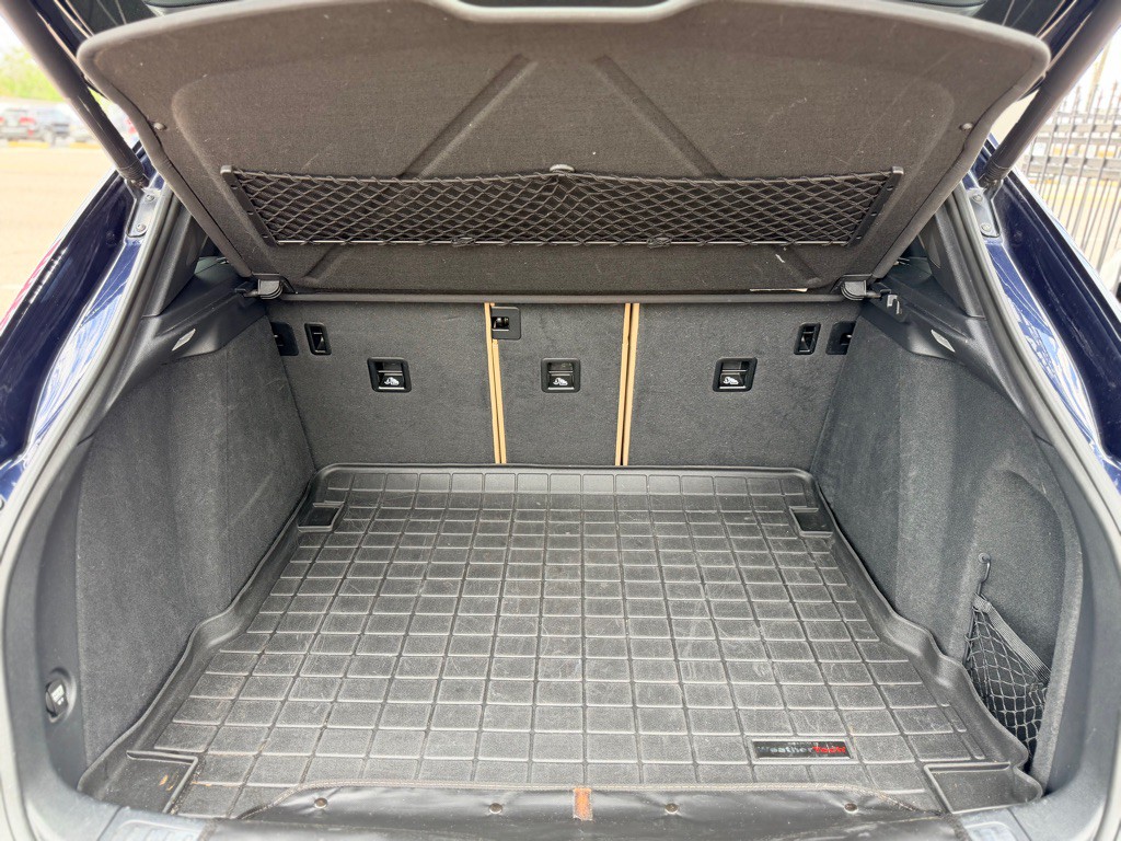 2017 Porsche Macan Image 20