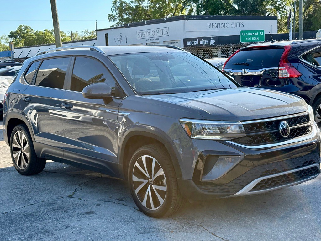 2023 Volkswagen Taos Image 2