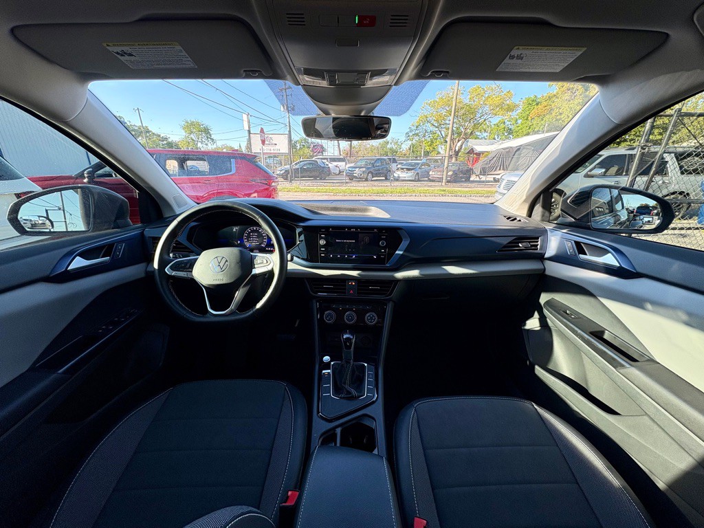 2023 Volkswagen Taos Image 10