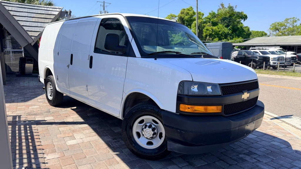 2019 Chevrolet Express Image 2