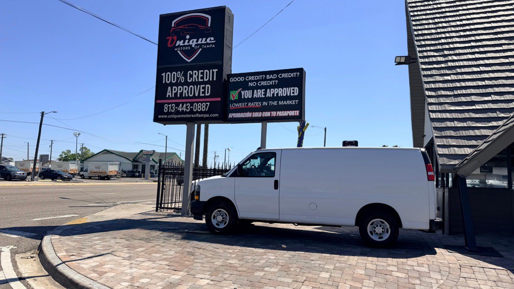 2019 Chevrolet Express Image 8