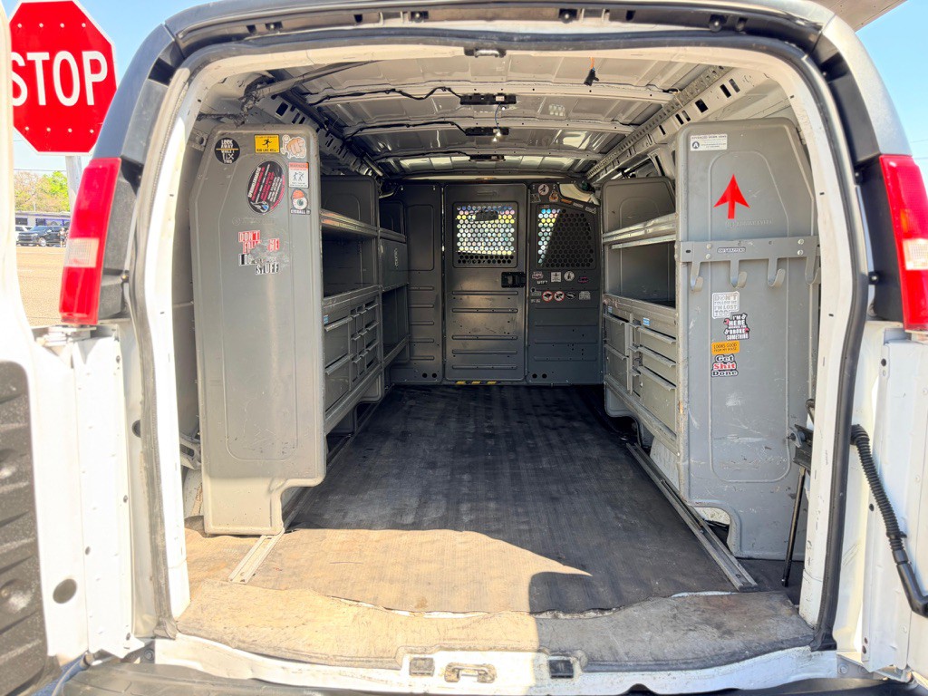 2019 Chevrolet Express Image 13
