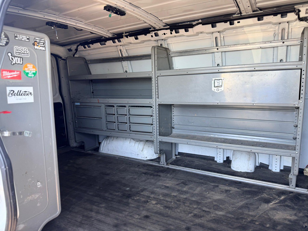 2019 Chevrolet Express Image 15