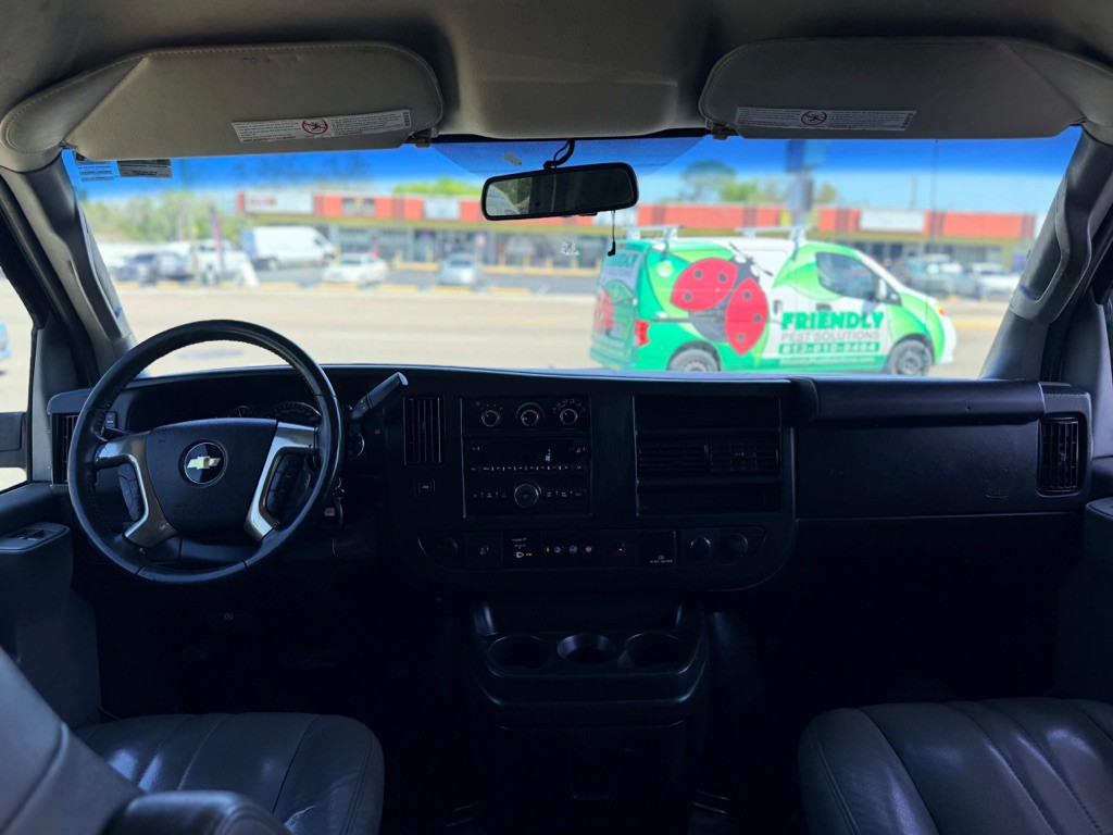 2019 Chevrolet Express Image 17
