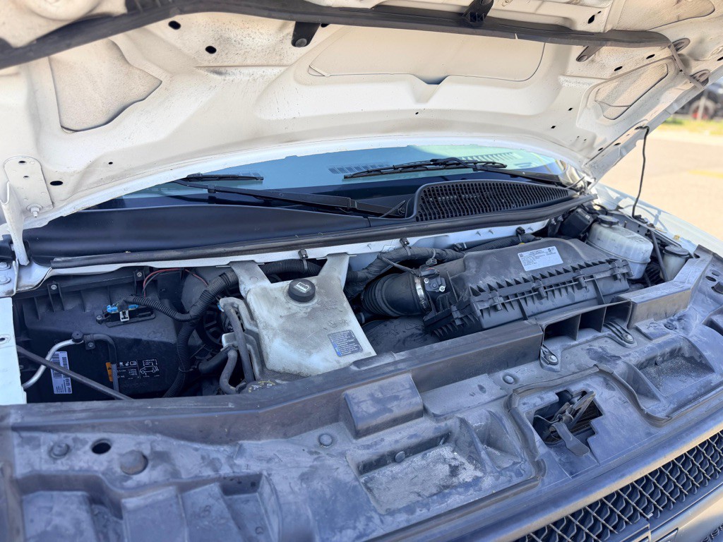 2019 Chevrolet Express Image 19