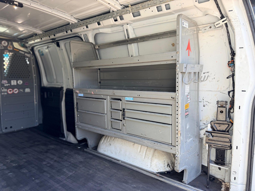 2019 Chevrolet Express Image 22