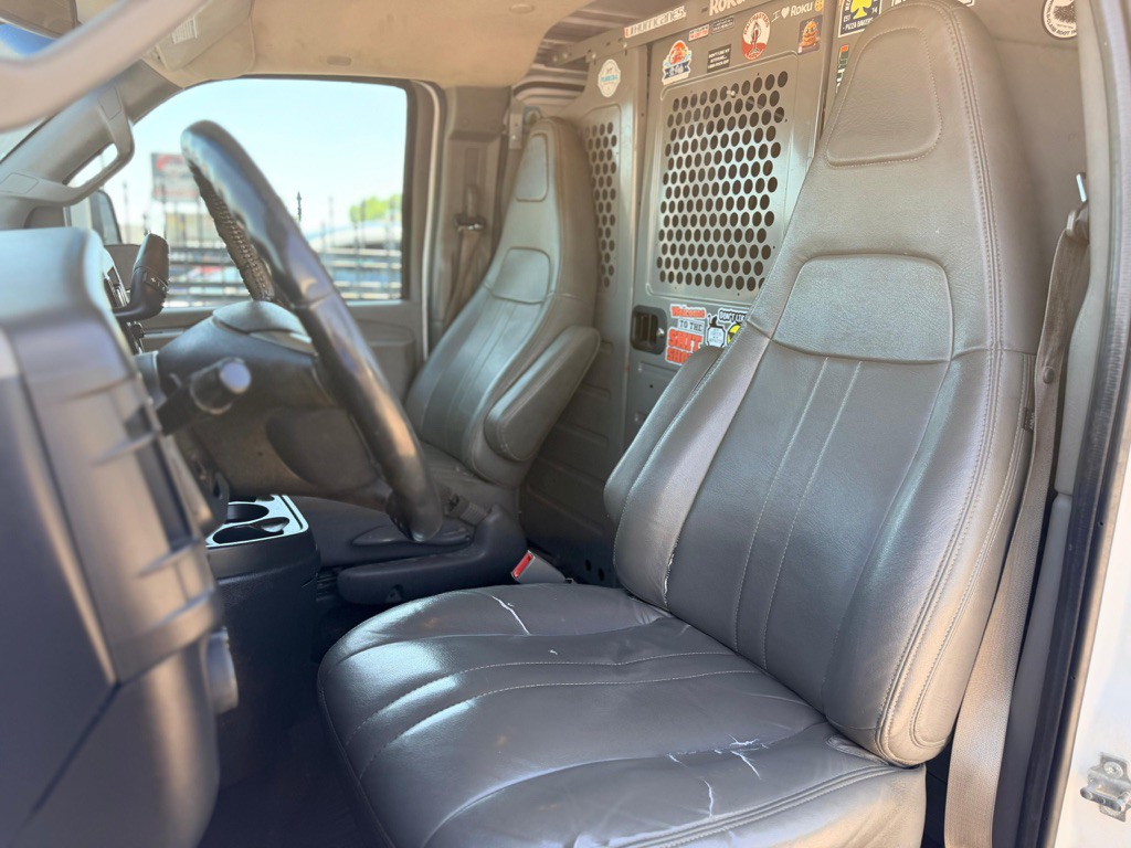 2019 Chevrolet Express Image 9