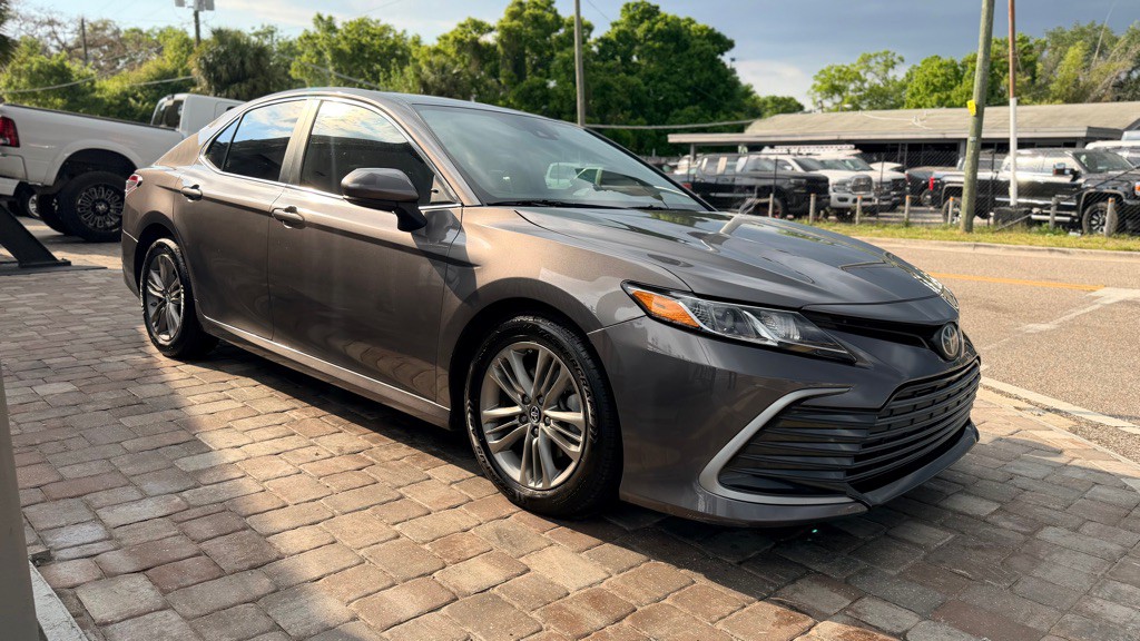 2021 Toyota Camry Image 2
