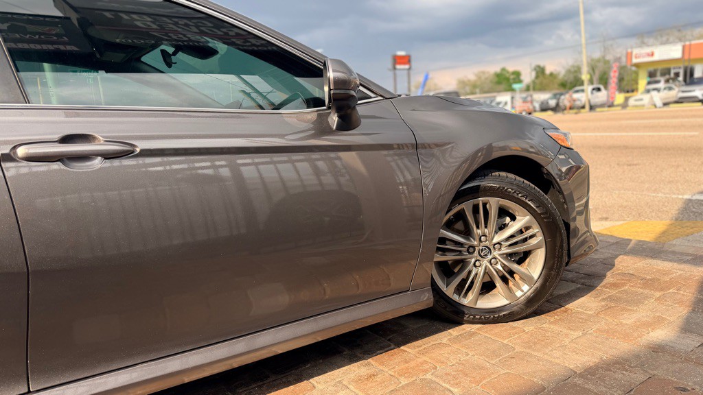 2021 Toyota Camry Image 9