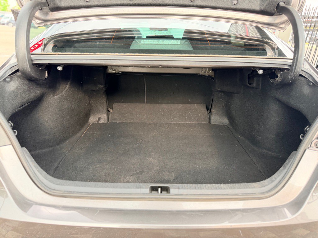 2021 Toyota Camry Image 25