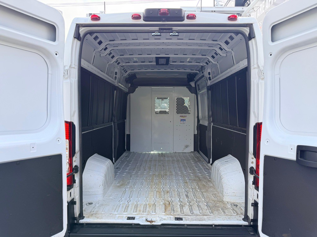 2024 RAM Promaster Image 17