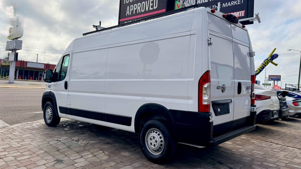 2024 RAM Promaster Image 18