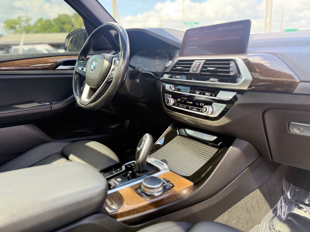 2020 BMW X3 Image 25
