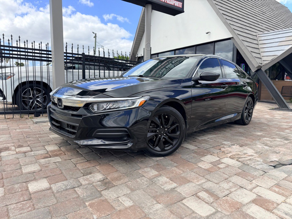 2019 Honda Accord Image 1