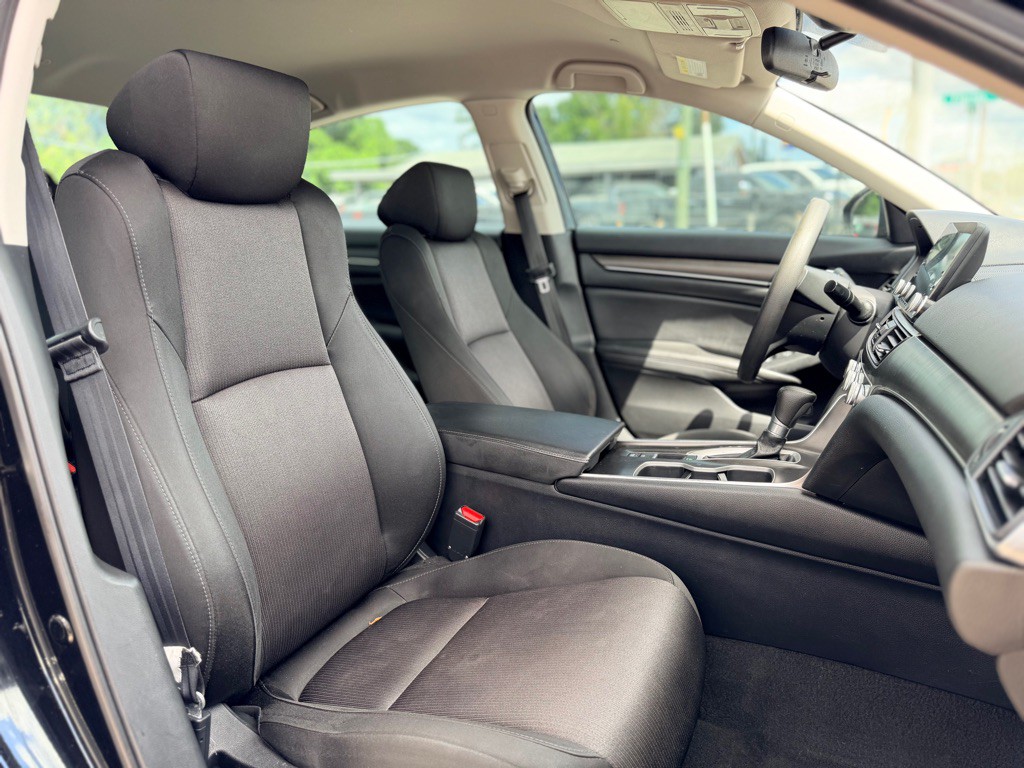 2019 Honda Accord Image 14