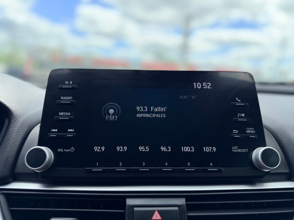 2019 Honda Accord Image 22