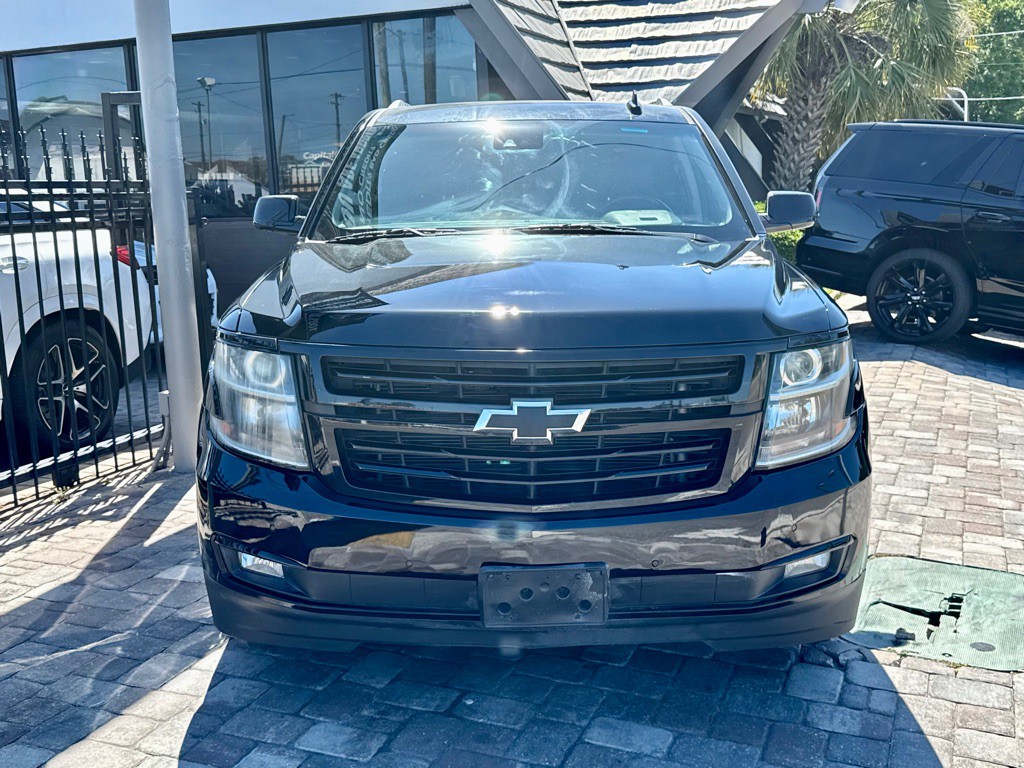 2018 Chevrolet Suburban Image 4