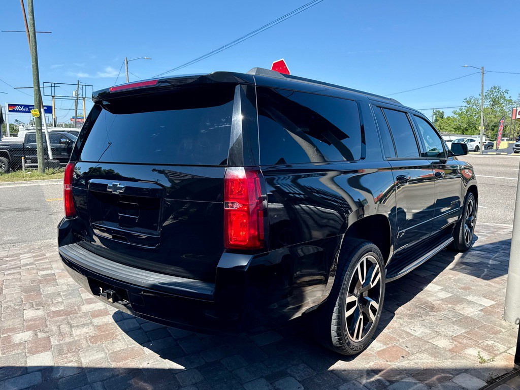 2018 Chevrolet Suburban Image 9