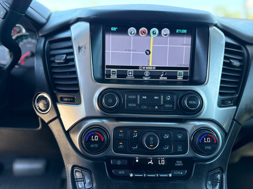 2018 Chevrolet Suburban Image 14