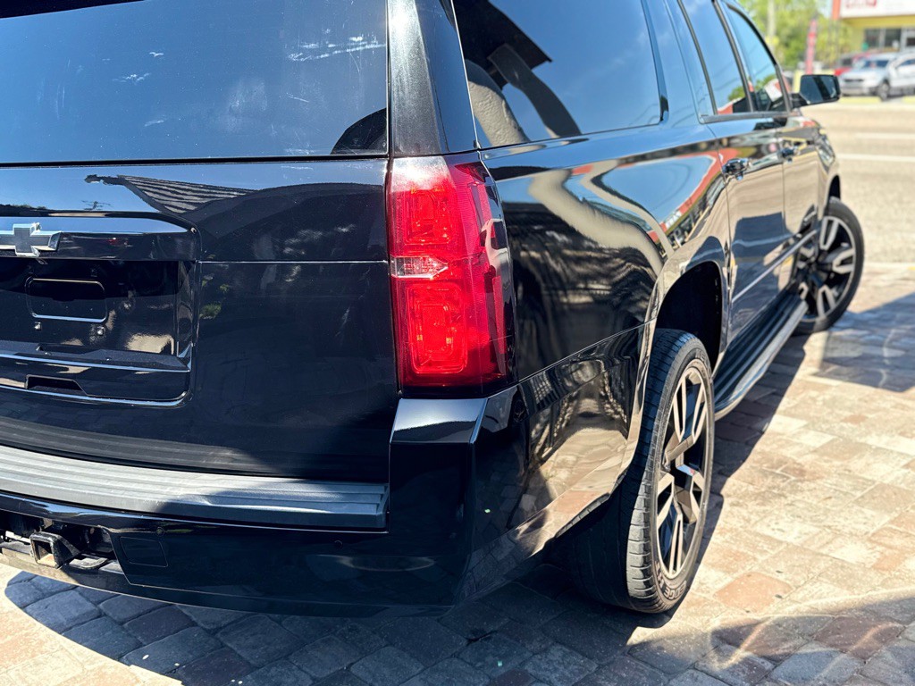 2018 Chevrolet Suburban Image 23