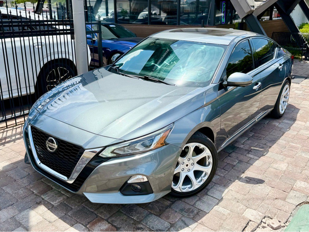 2019 Nissan Altima Image 1