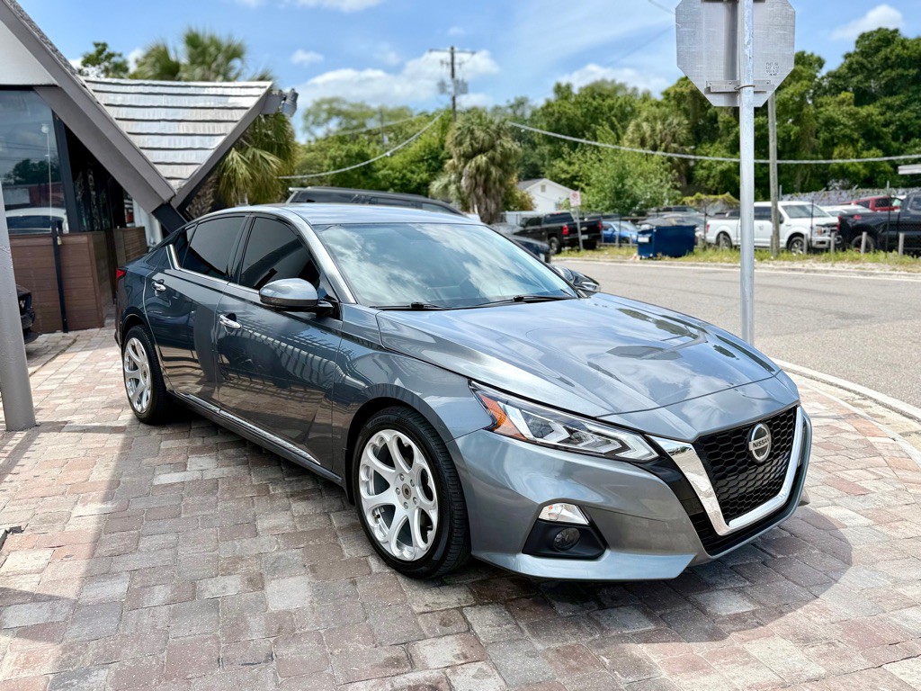 2019 Nissan Altima Image 3