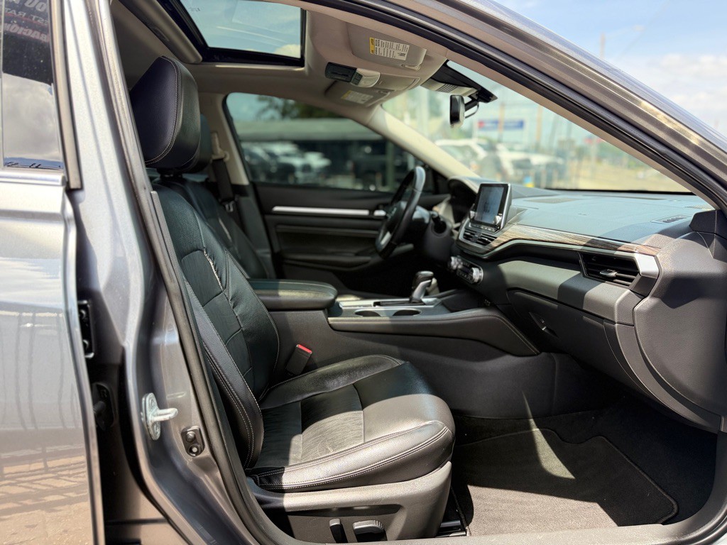 2019 Nissan Altima Image 21