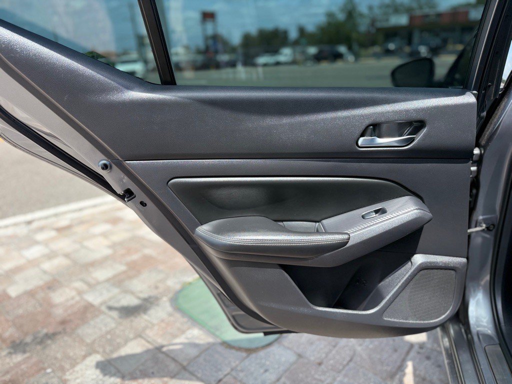2019 Nissan Altima Image 30