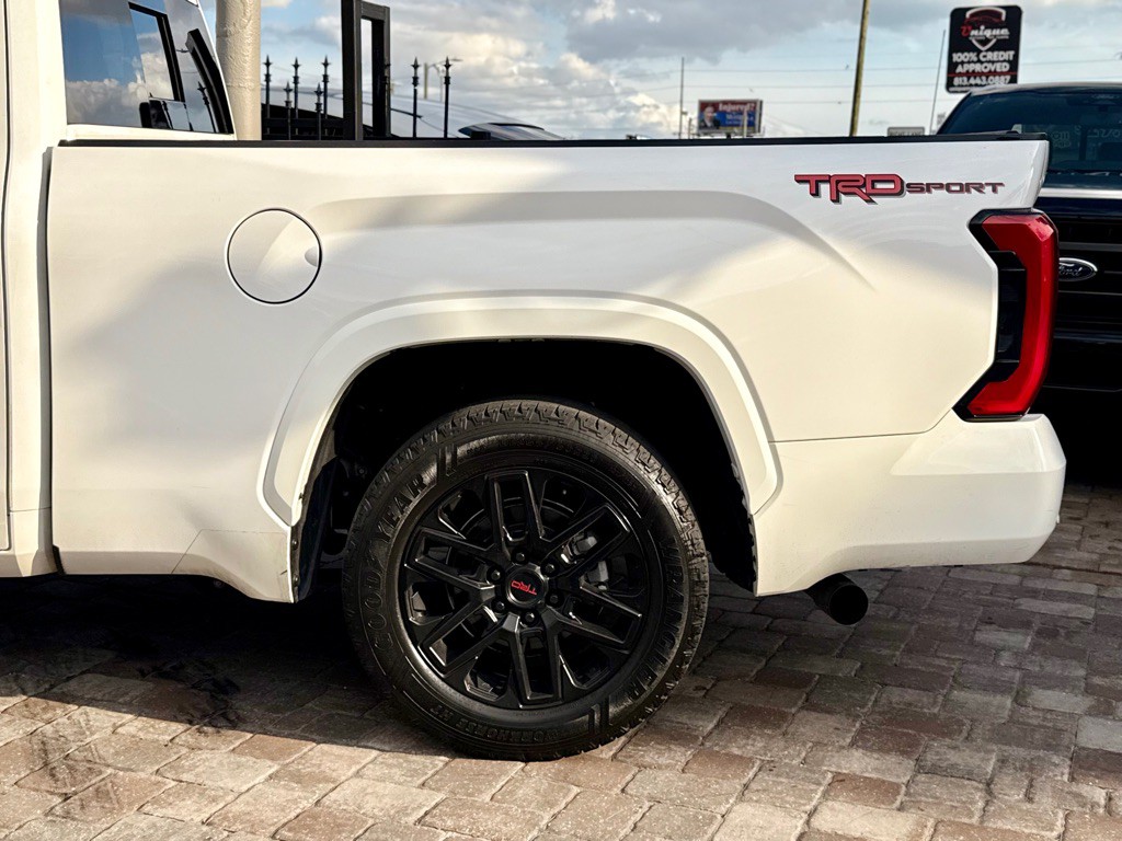 2022 Toyota Tundra Image 11