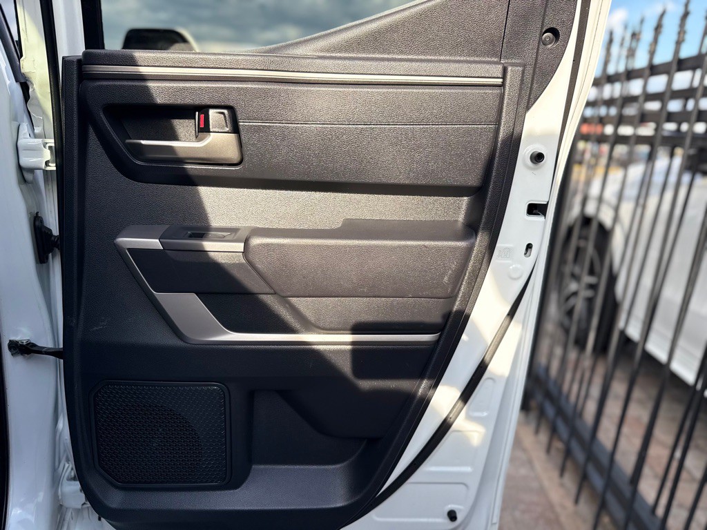 2022 Toyota Tundra Image 38