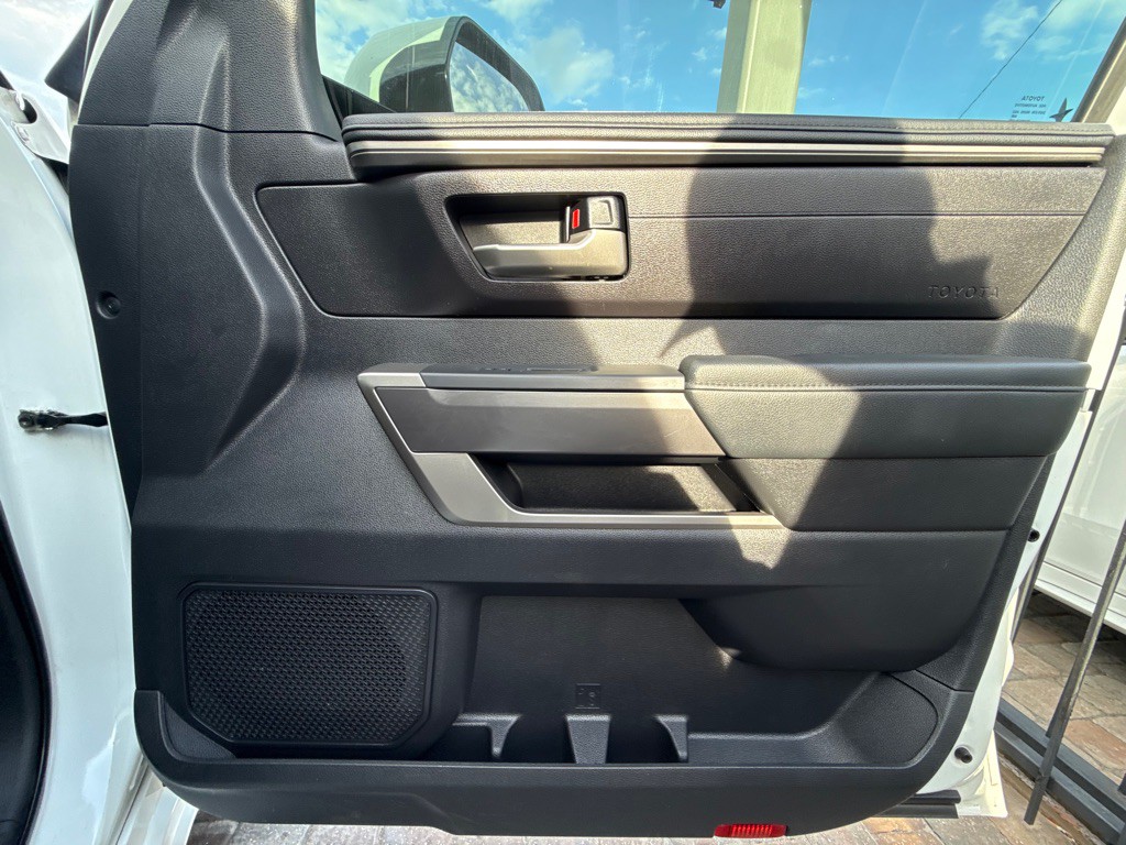 2022 Toyota Tundra Image 39