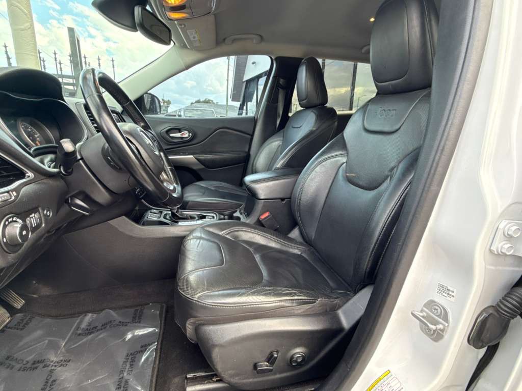 2020 Jeep Cherokee Image 12