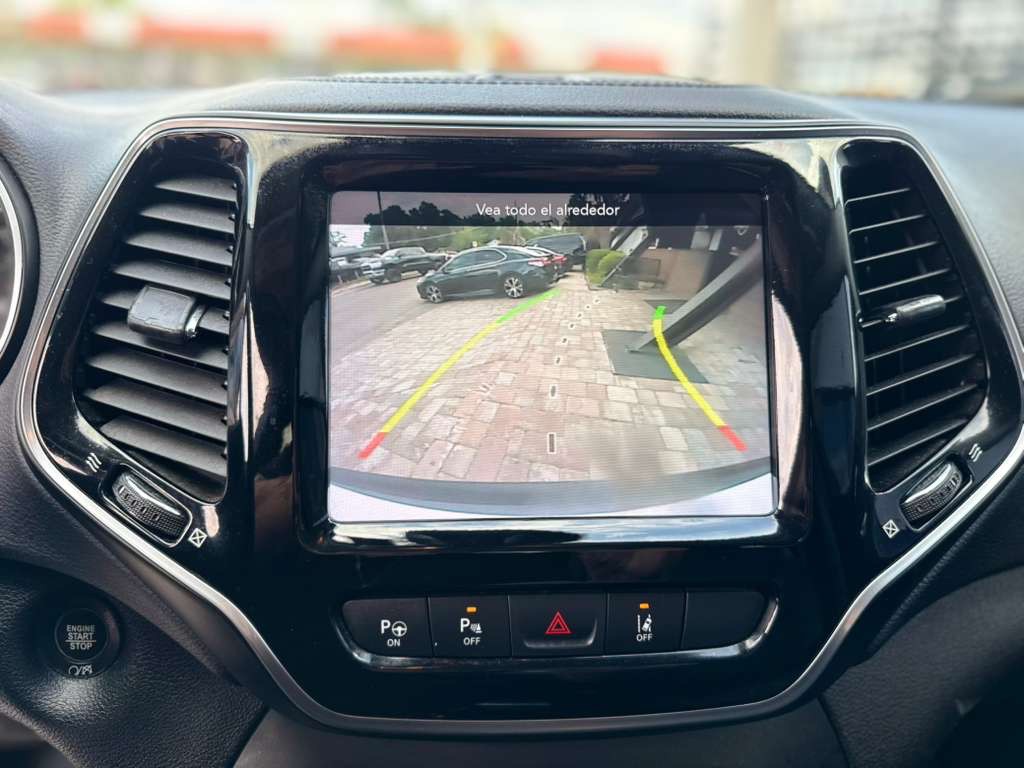 2020 Jeep Cherokee Image 13