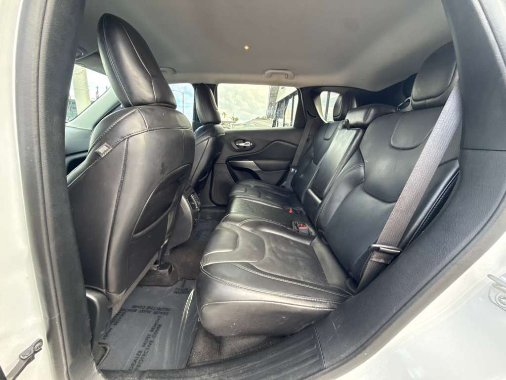 2020 Jeep Cherokee Image 17