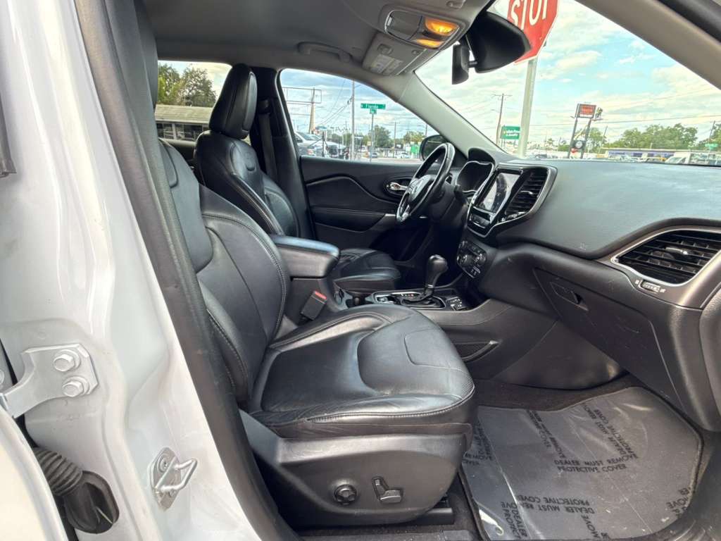 2020 Jeep Cherokee Image 21