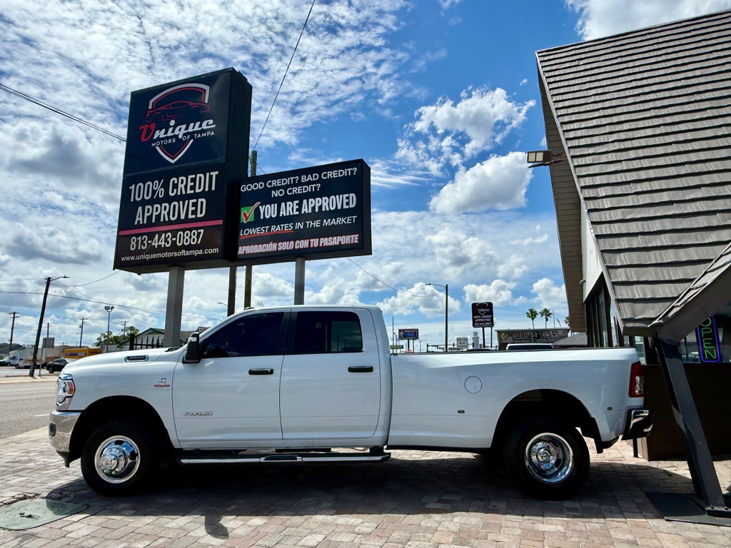2024 RAM 3500 Image 6