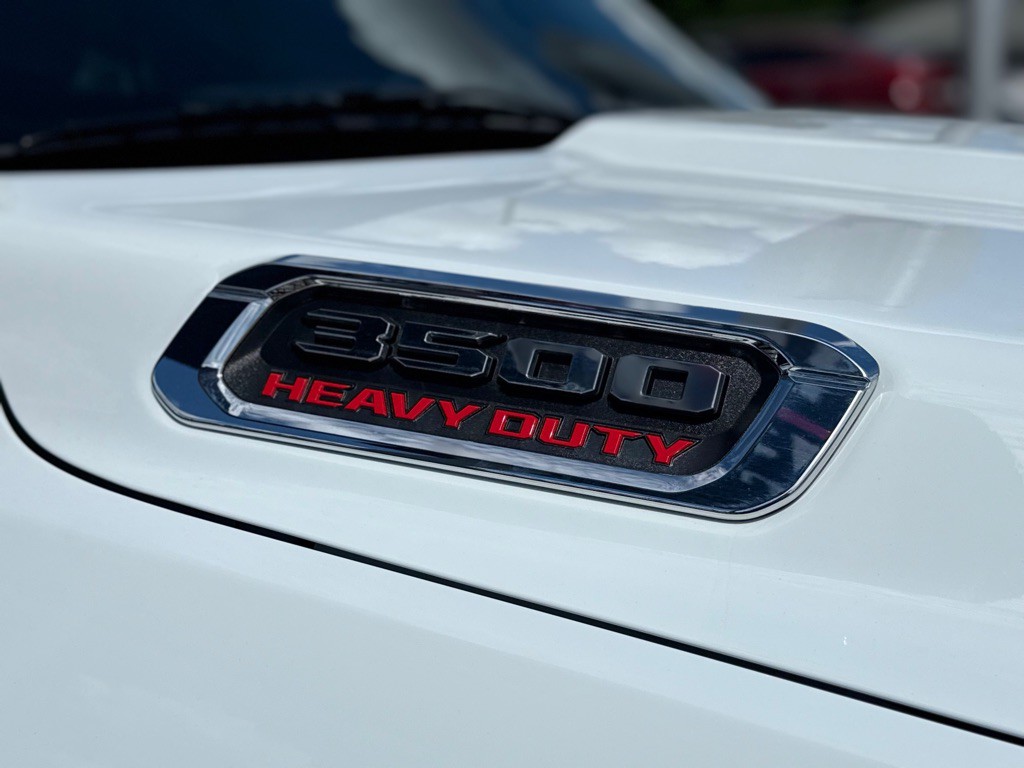 2024 RAM 3500 Image 25