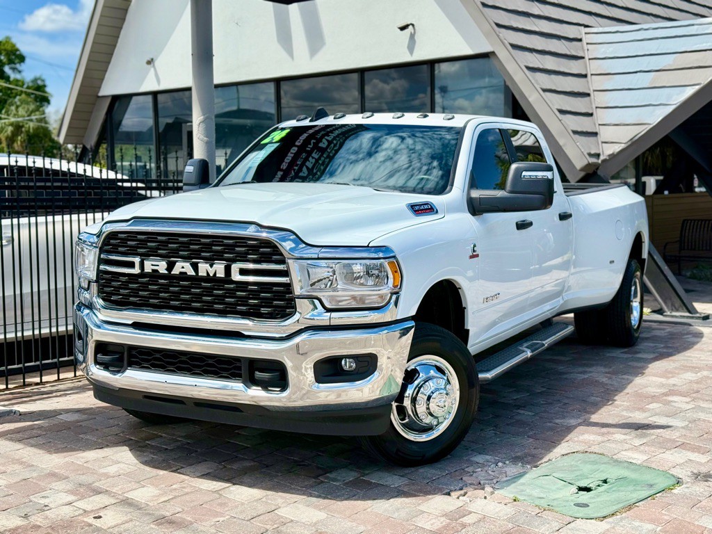 2024 RAM 3500 Image 28