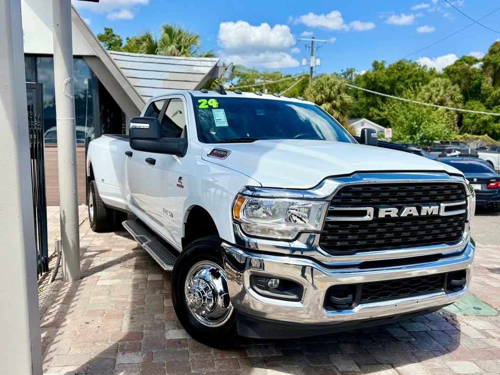 2024 RAM 3500 Image 1