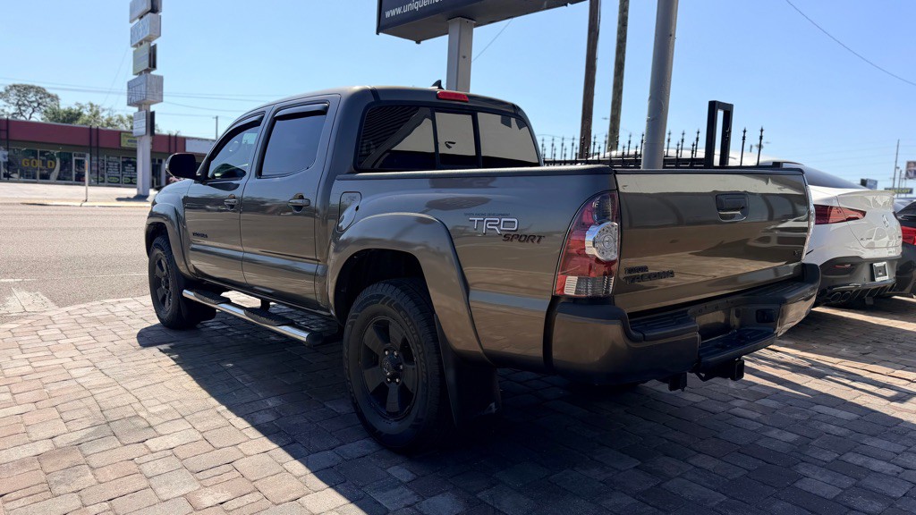 2013 Toyota Tacoma Image 9