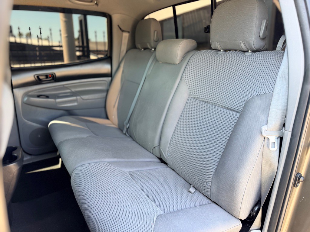 2013 Toyota Tacoma Image 20