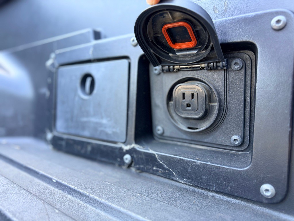 2013 Toyota Tacoma Image 30