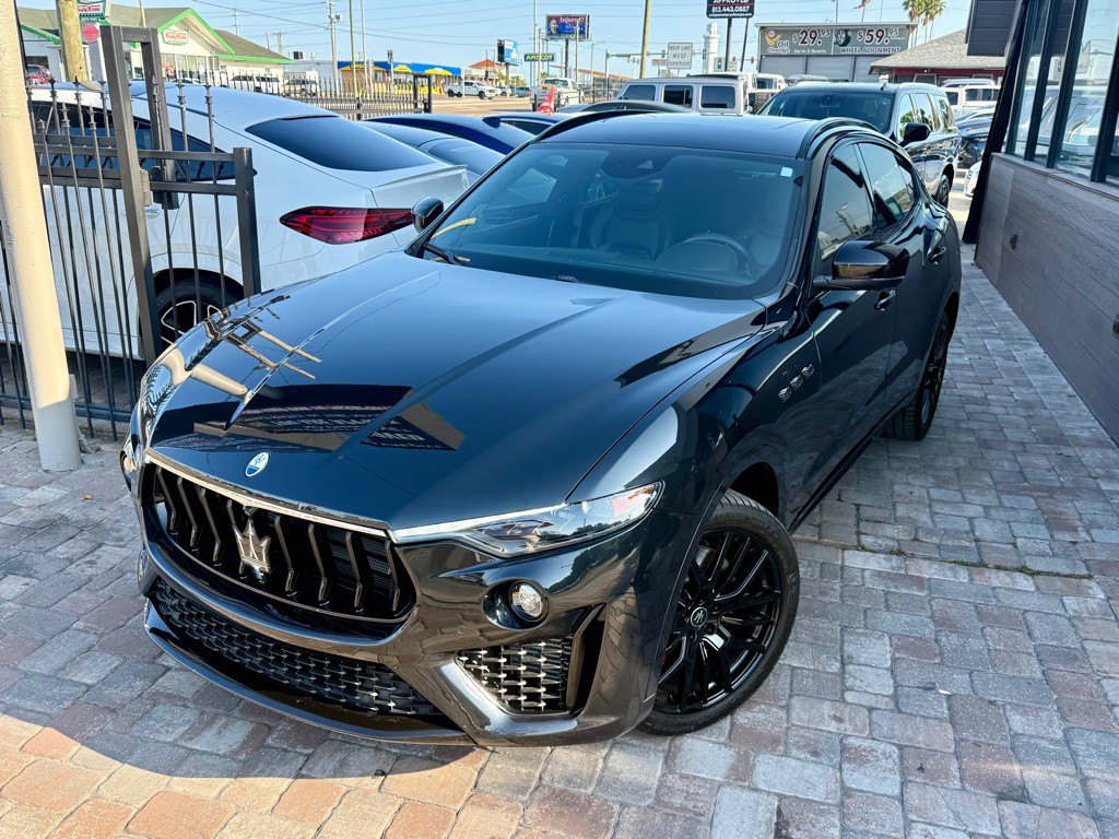 2022 Maserati Levante